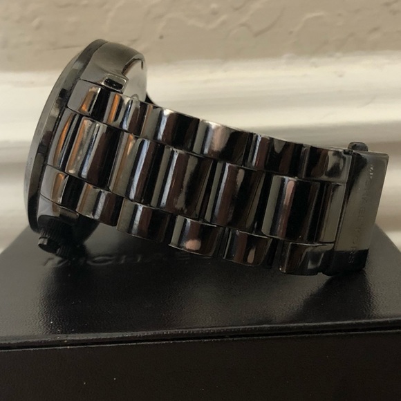 Michael Kors Women's Layton Chronograph Watch - Picture 3 of 6